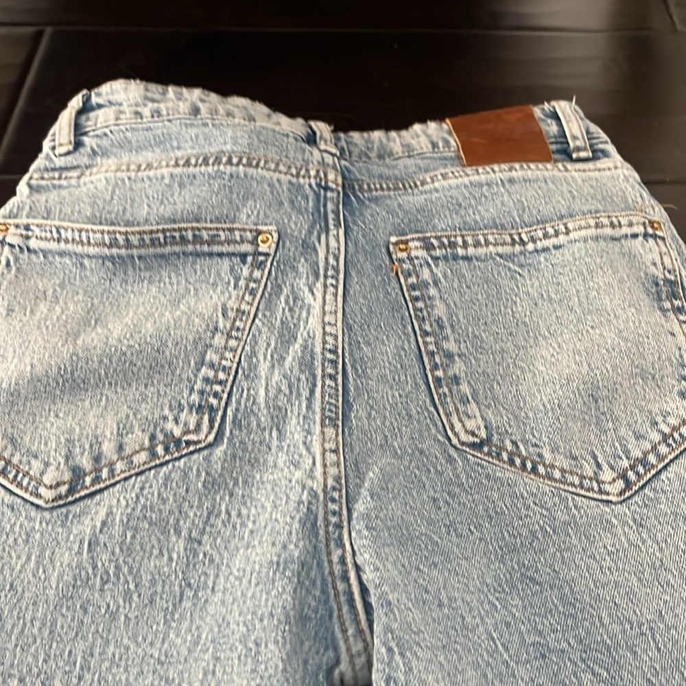 Zara High Rise Light Blue Jeans - Picture 8 of 10